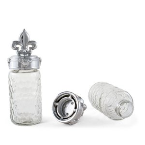 Elegant <strong>Salt</strong> and Pepper <strong>Set</strong> Featuring Timeless Design Perfect for Adding Touch <strong>of</strong> Vintage Style to Your Dining Table or Kitchen - Product Image 2