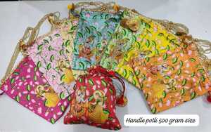 結婚式や特別な日の記念品のためのポトリバッグLord Shreenath Jii GanpatiJIとRadheKrishnaハンドバッグを支持します