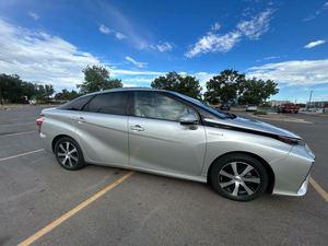 2017สำหรับ Toyota Miraii ด้วยเครื่องยนต์เทอร์โบภายในหนังสีเข้ม - Product Image 5