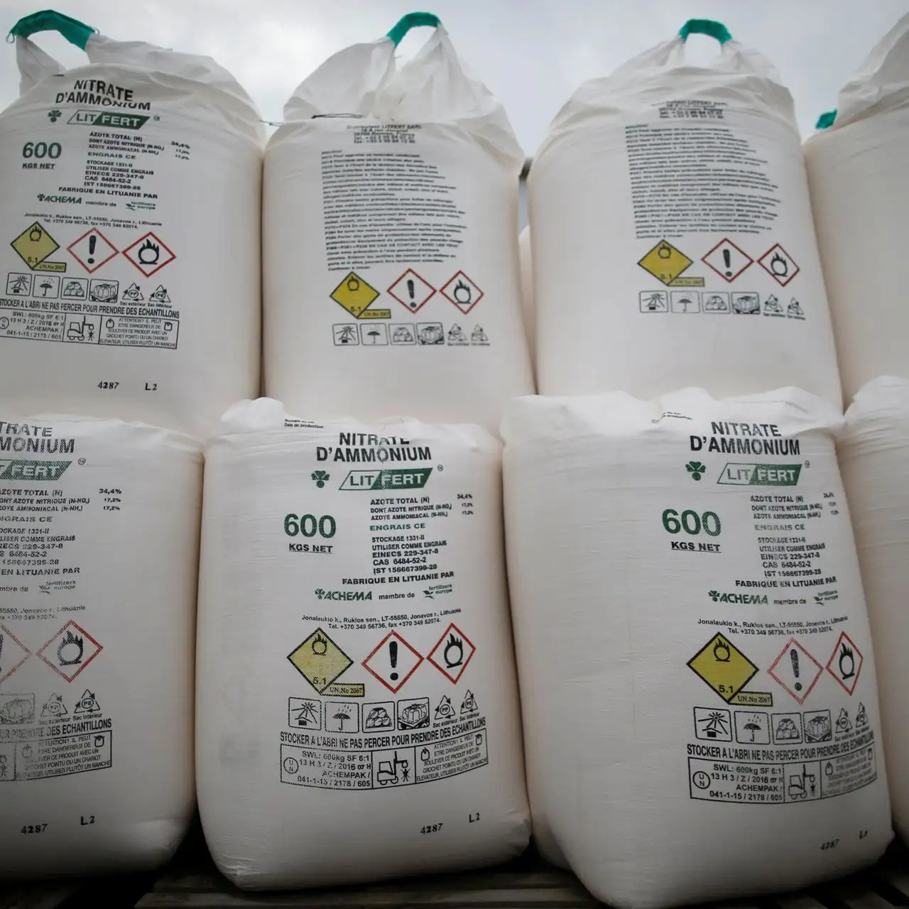 Urea formaldehído liberación lenta fertilizante alto en nitrógeno 38 bolsas blanco CAS Irregular agricultura paquete HUB origen tipo tamaño días