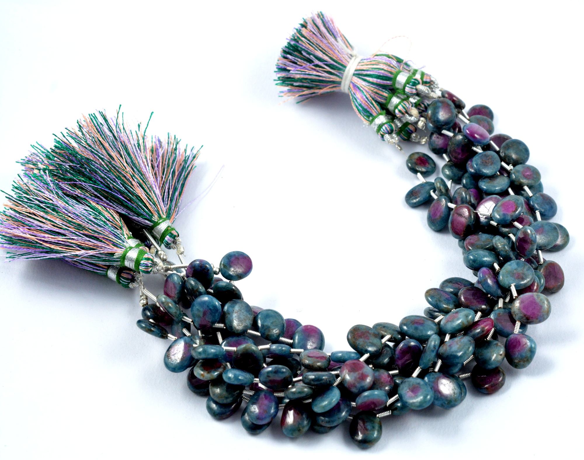 สีแดงชมพู