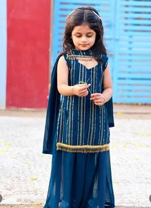 传统印度巴基斯坦丝绸<span class=keywords><strong>Lehenga</strong></span> Choli女孩儿童派对穿婚纱刺绣民族Salwar Kameez连衣裙