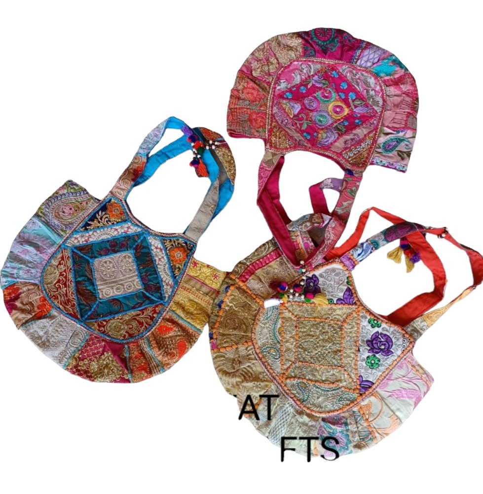 Kadın omuz el çantaları hint tasarımcı nakış moda el yapımı fabricEthnic Weddinggift Vintage bayanlar çanta BG-120323K - Product Image 1