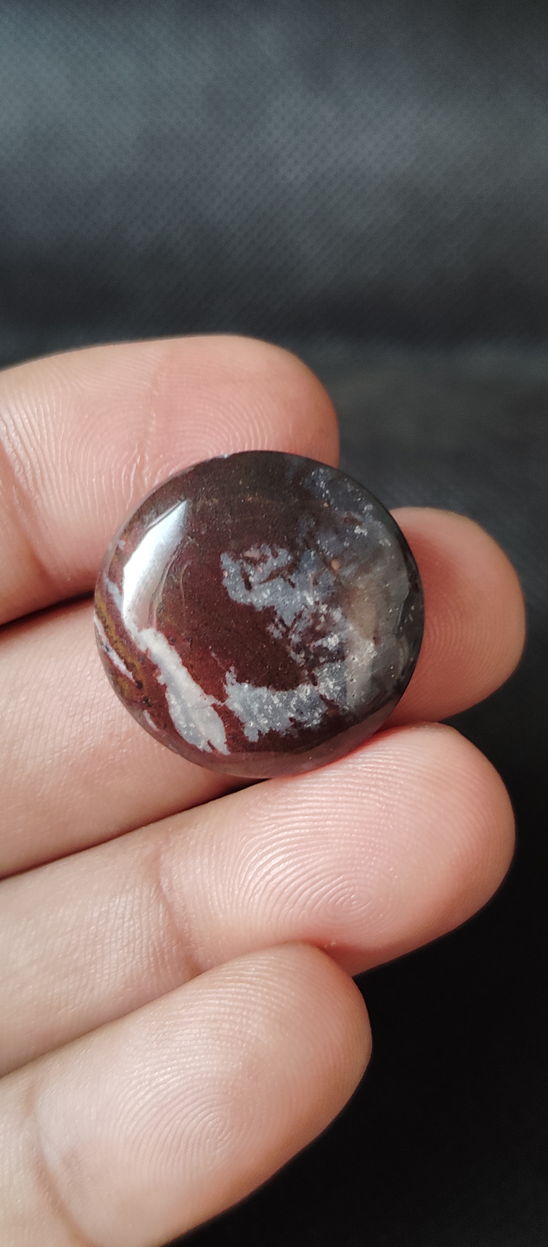 สีน้ำตาล