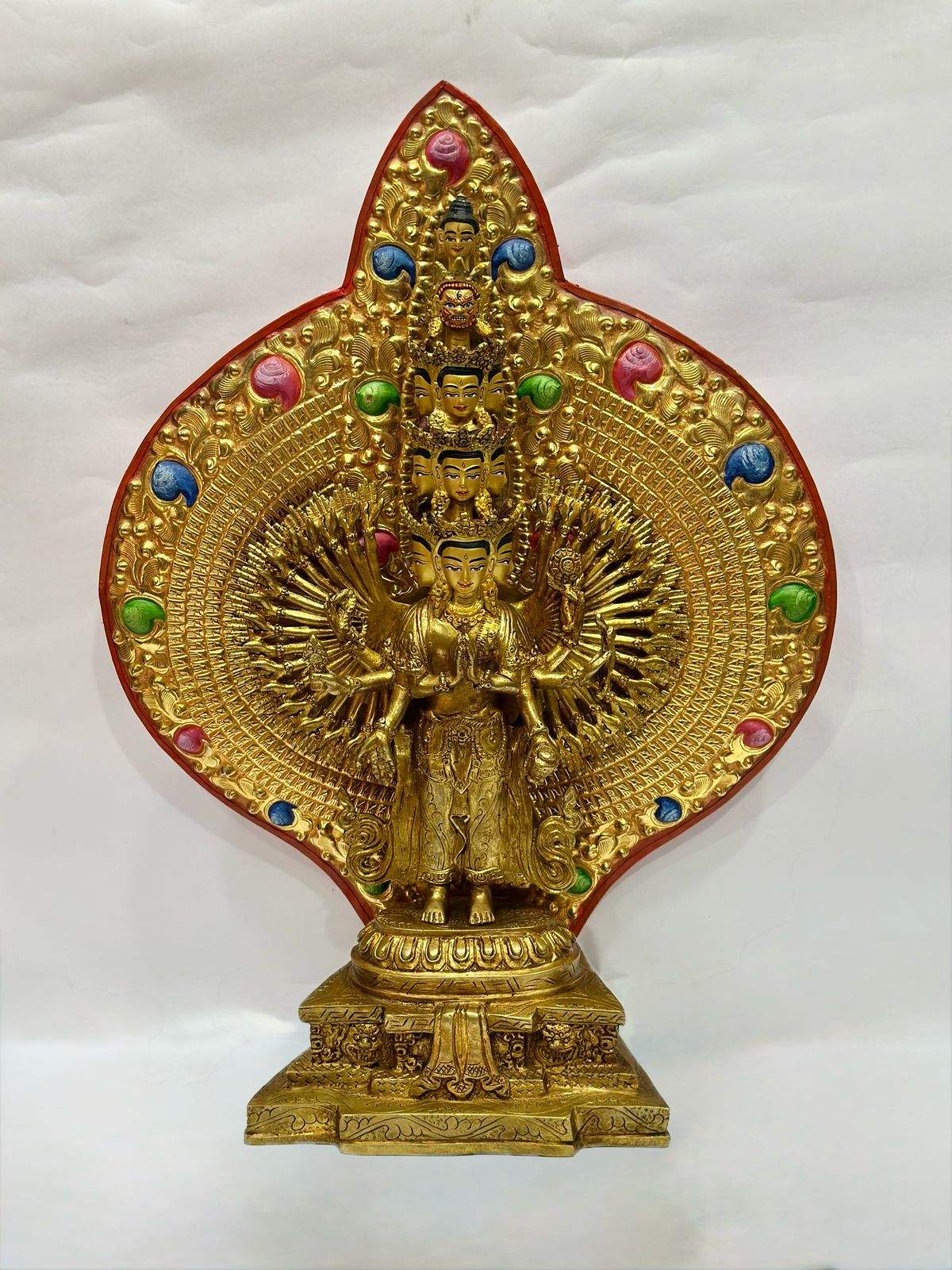 สีเหลือง