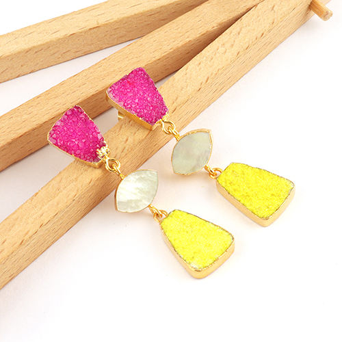 สีเหลือง