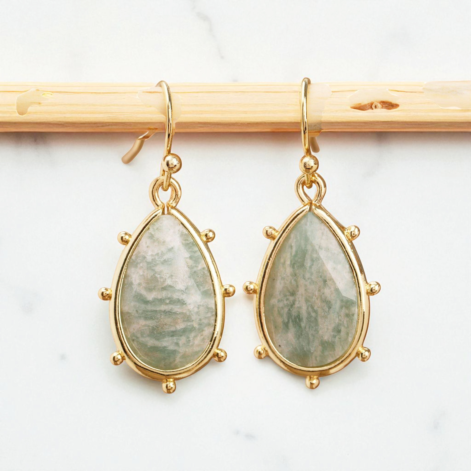 แอมะซอไนต์