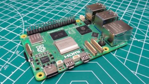 Geermax <strong>Raspberry</strong> <strong>Pi</strong> 3 Model B+ B Plus Single Board Computer RS E14 Version Broadcom 1.4GHz BCM2837B for <strong>Raspberry</strong> <strong>Pi</strong> 3 3b+