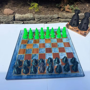 列出优质定制木材和树脂棋盘盒象棋游戏套装豪华树脂红黑棋子Tayyab工艺品