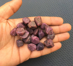 10 Pieces Natural Untreated <strong>Ruby</strong> Gemstone 14-16 MM Loose Raw Crystal Red Color for Jewelry Making - Product Image 5