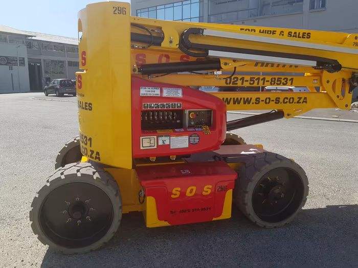 สีเหลือง