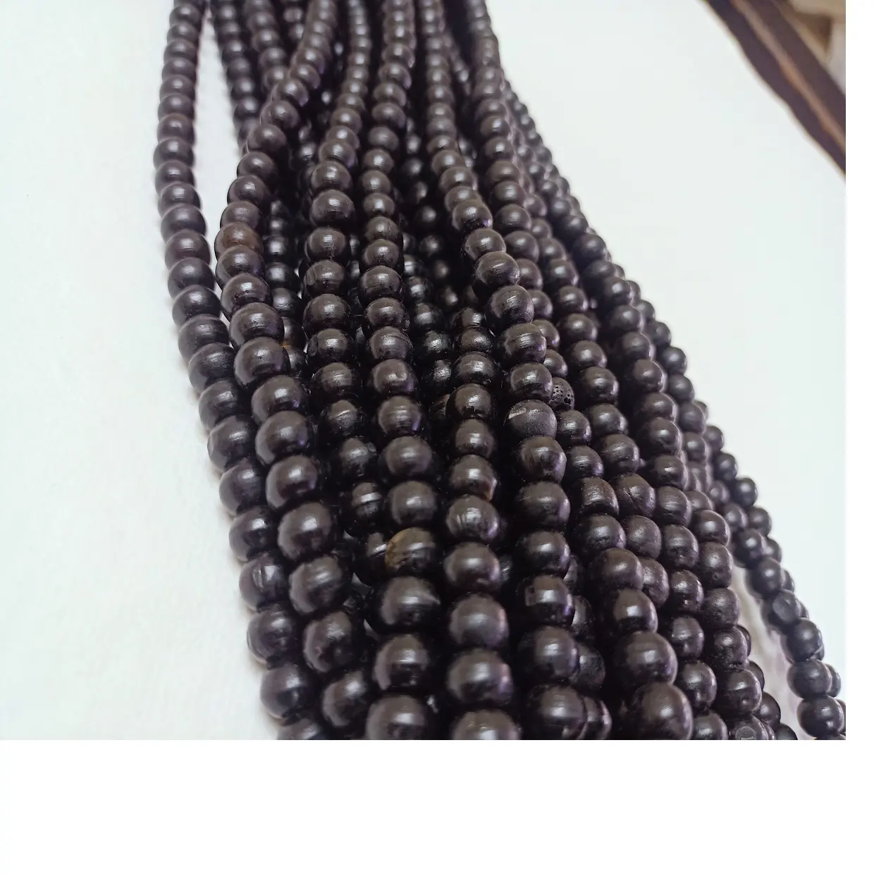 Perline di corno naturale su misura di dimensioni 8 mm ideali per designer di gioielli e negozi di perline in corno di bufalo