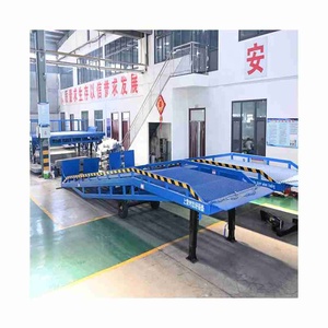 Mobile Boarding Bridge <strong>Unloading</strong> Platform <strong>Container</strong> Forklift Ramp <strong>Container</strong> Telescopic <strong>Unloading</strong> Elevator - Product Image 4