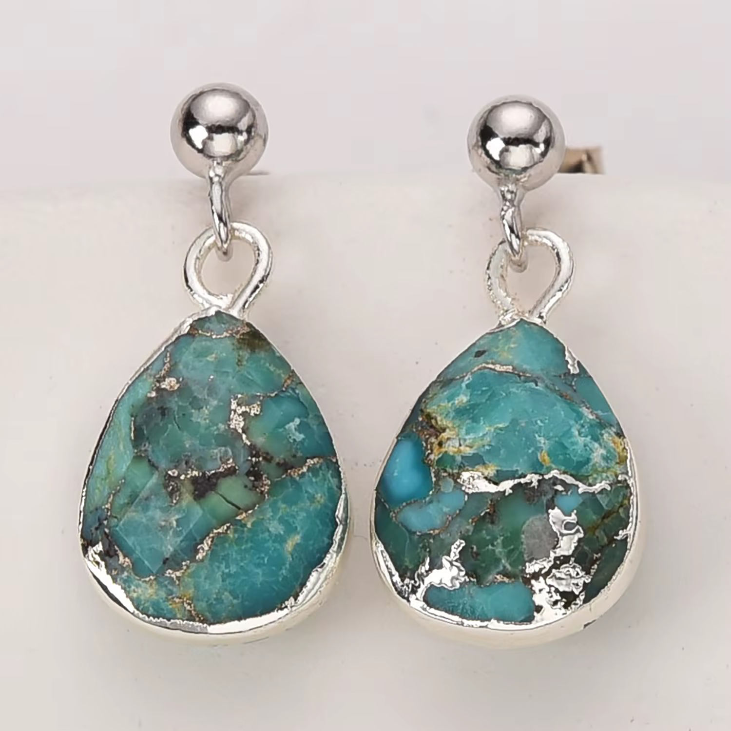 สีเทอร์ควอยซ์