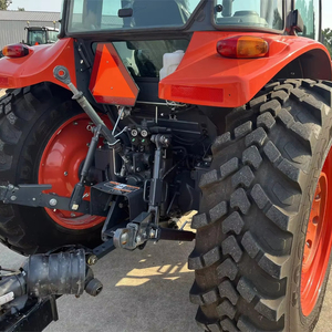 久保田M70多功能农用拖拉机4缸柴油4WD 4x4轮驱动微型拖拉机，带前端铲斗装载机