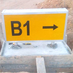 Solar Electronic Led Traffic Sign Warning Led Solar Powered Illuminated Road Sign Board Road Signage Solar Flashing Street Sign - Product Image 5