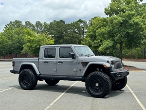 2021年ジープグラディエーターMojave 3-6L V6 24v VVTスーパークリーン4X4自動ピックアップトラック5席左ステアリング - Product Image 2