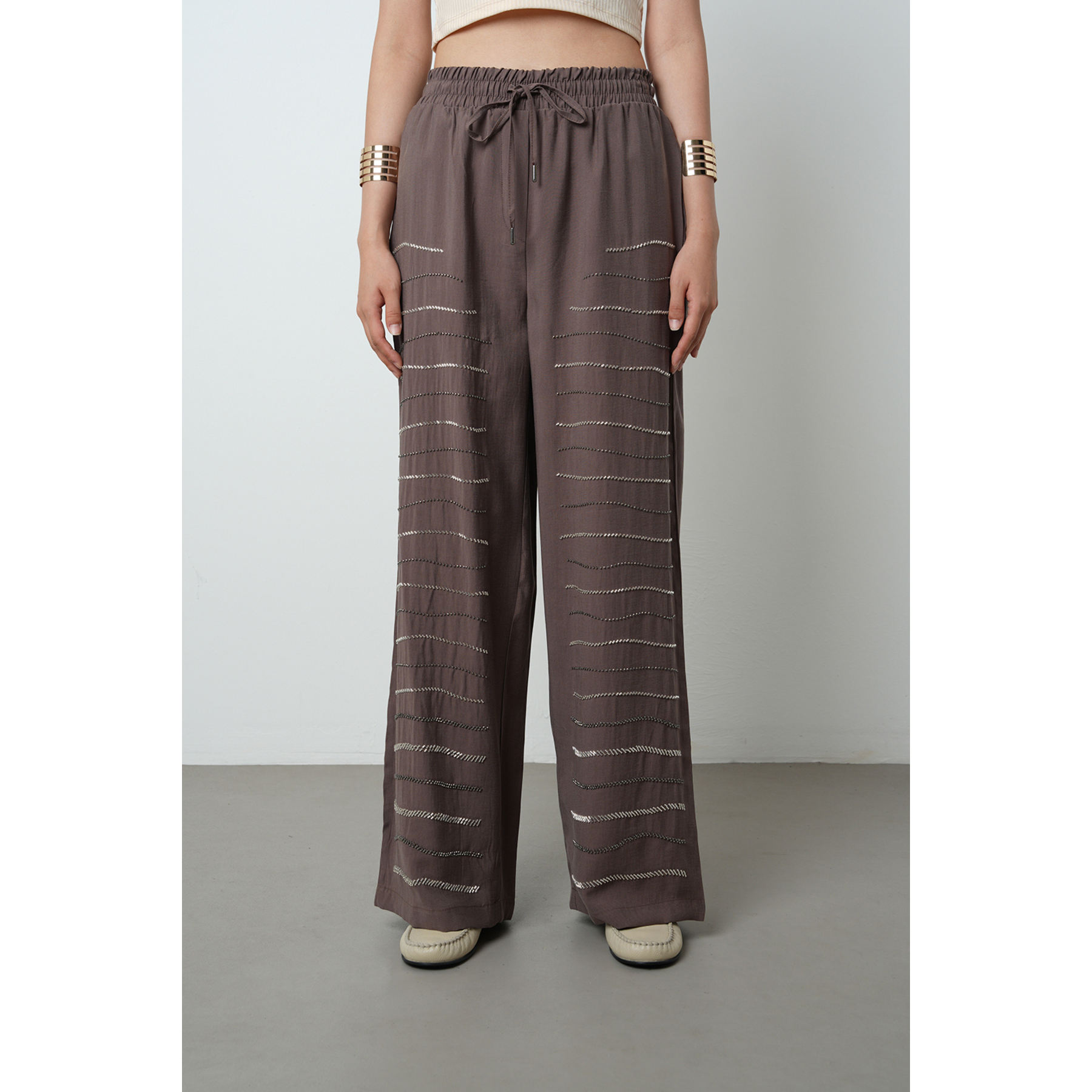 สีน้ำตาล