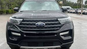 2023 Ford Explorer XLT RWD Dark Interior Leather Seats Automatic Gear Box 4L Gas Engine 18\&quot; Alloy Wheels Rear <strong>Camera</strong> AWD Drive - Product Image 3