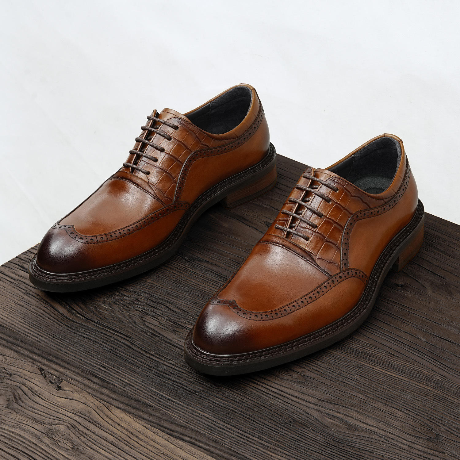 สีน้ำตาล