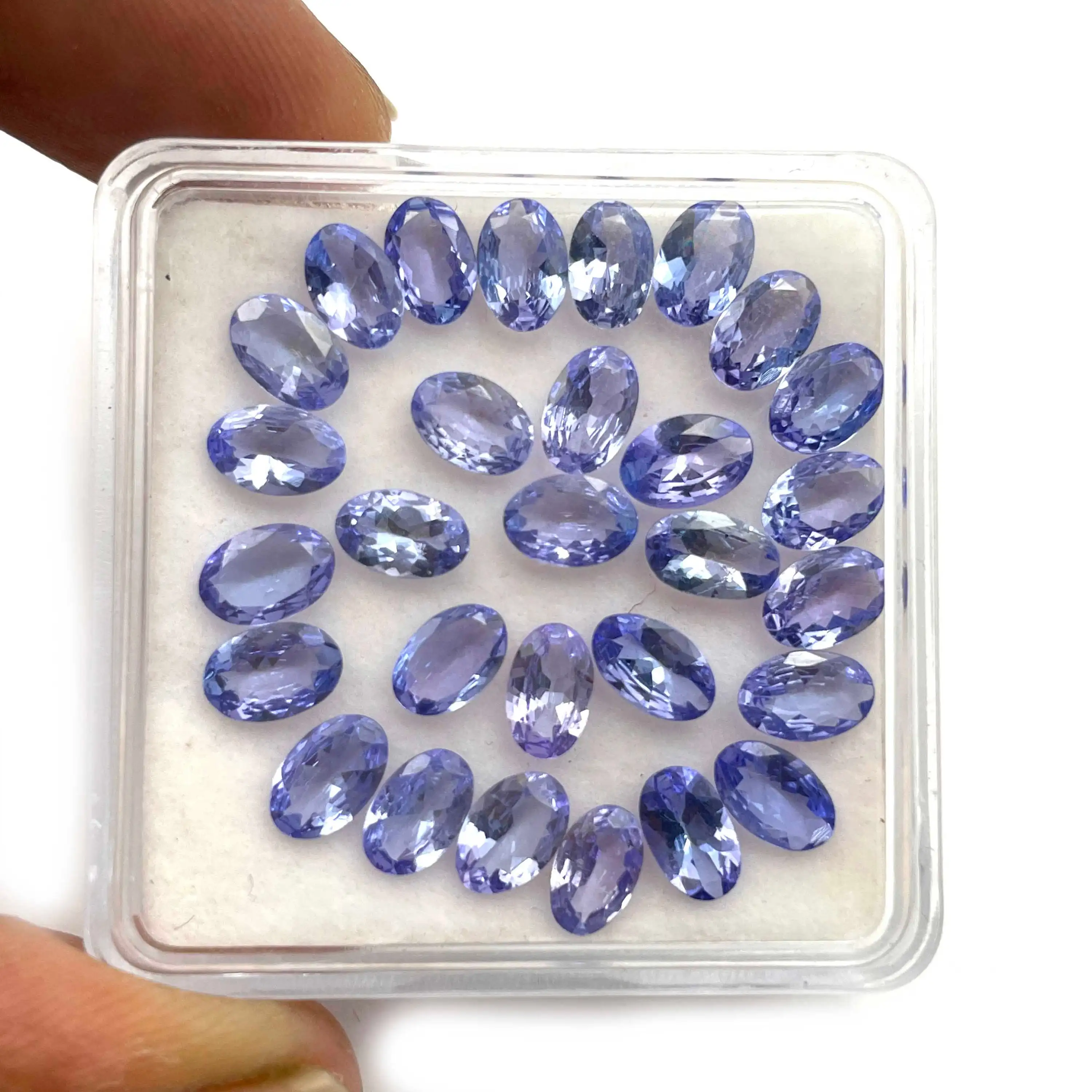 Tansanit Ovaler Edelstein 10 Stück 4 CT Natur blau Tansania Facettierter Schnitt Lose Edelsteine Hochwertiges Lot Bereit für Schmuck einstellungen