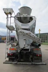 輸出輸送ティッパートラック8X4 Mercede s B En Z 3240コンクリートミキサーユーロ6自動変速機油圧システム