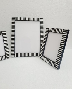 Hot Selling Hand Made Resin Black &amp; White Stripe Pattern Picture Photo <strong>Frame</strong> Set for Home Decor &amp; Table Top <strong>by</strong> Craft Emporium