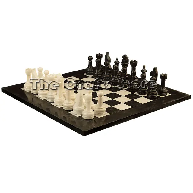 Jeu d'échecs luxueux noir et blanc en marbre et pierre naturelle Onyx fait à la main avec pièces d'échecs de la série Staunton