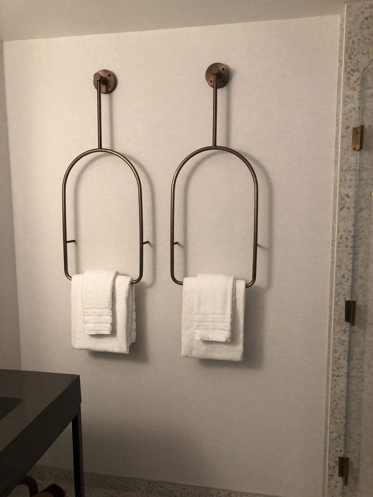 ตามที่แสดง