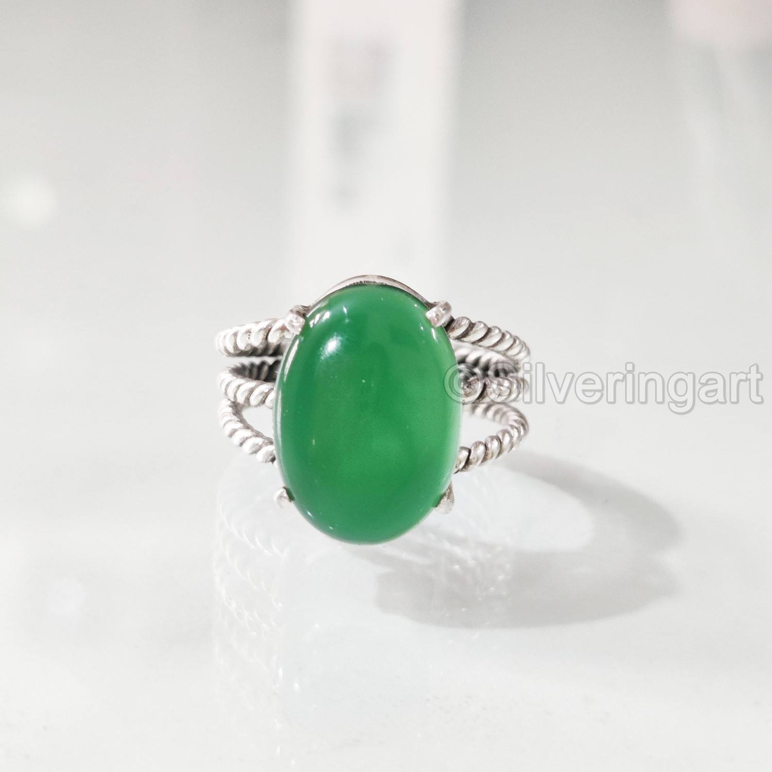 สีเขียว