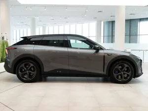 2024 <span class=keywords><strong>J</strong></span> I <span class=keywords><strong>D</strong></span> U 01 otomatik matic R20 lastik boyutu deri koltuklar lityum pil lüks elektrikli araç hızlı araba şarjı