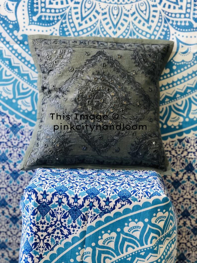 ตามที่แสดงในภาพ