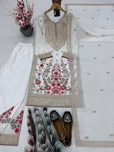 Nakış iş üst dijital baskı ile zarif Chinon Dupatta Plazo Set düğün resepsiyonları ve geleneksel etkinlikler için mükemmel - Product Image 2