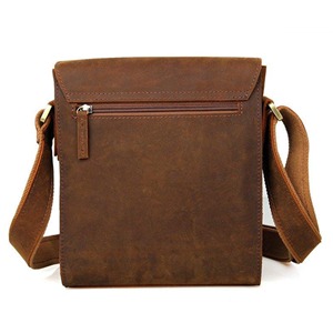 Estilo retro Cavalo louco Vintage couro Vertical Crossbody Messenger Bag para homens couro genuíno com fecho botão magnético