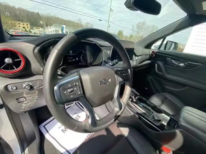 2023 C-h-e-v-r-o-l-e-t B l a z e r RS AWD低マイレージと手頃な価格の在庫出荷準備 - Product Image 2