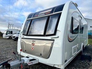 Luxury Off-Road Mobile House Travel Trailer 4x4 Camper for Family Sleeping Capacity 4 Persons on Sale