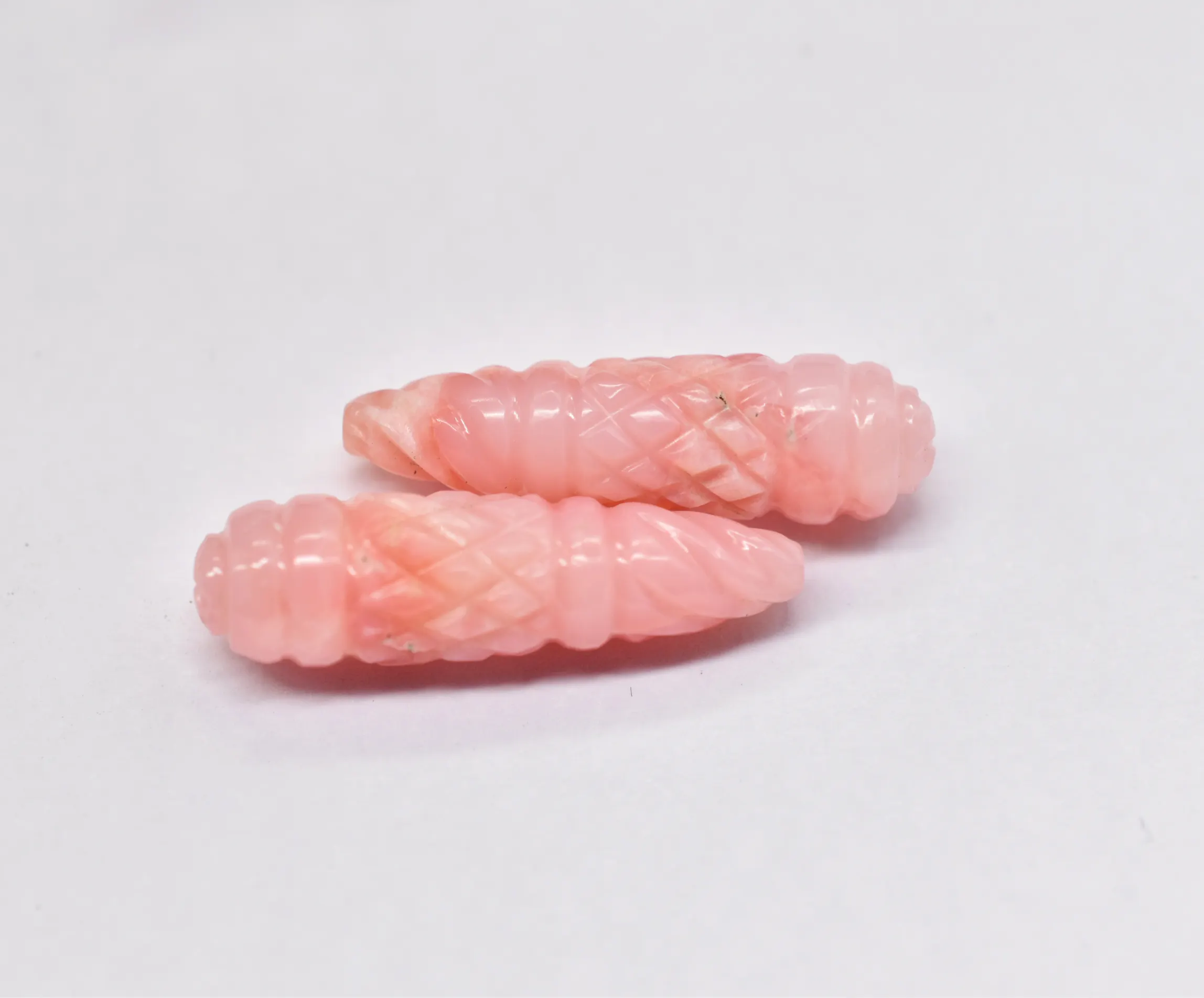 Gocce di opale rosa sculture di cristallo 28 x8 MM dimensioni gocce intagliate in pietra sciolta cristalli di guarigione intagliati gocce per orecchini e gioielli