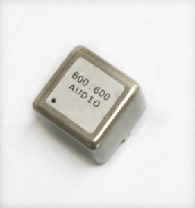 Microphone <strong>input</strong> <strong>splitting</strong> transformers for active press boxes - Product Image 4