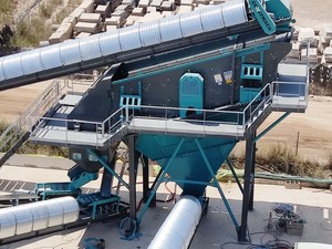 Hoch effiziente lineare Kies vibrations sieb maschine für Stein zerkleinerung anlagen Stahl material Kernmotor lager komponenten