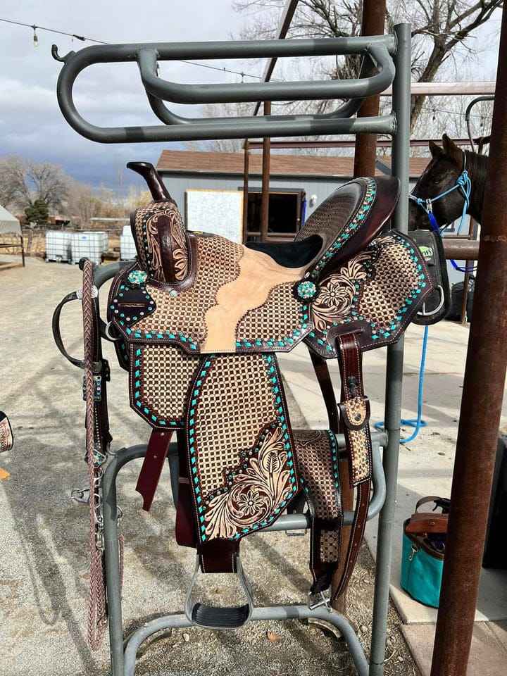 สีน้ำตาล