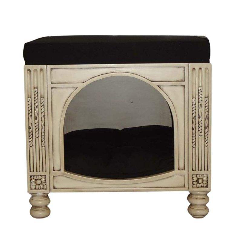 สีขาวโบราณ