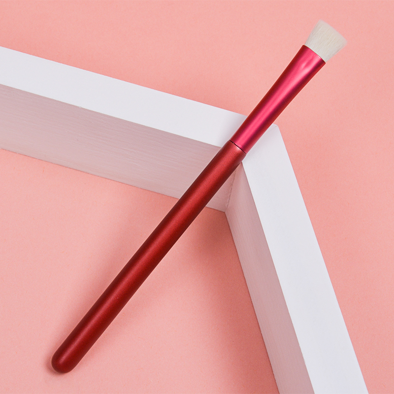 eyeliner brush