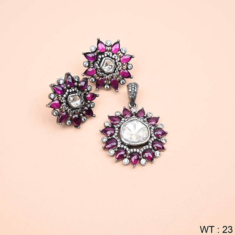 Antique/Oxidised Polished