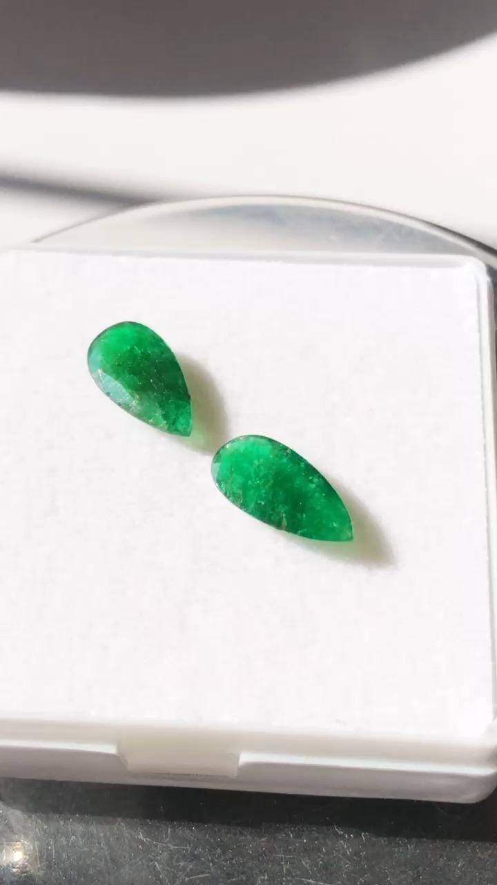 สีเขียว