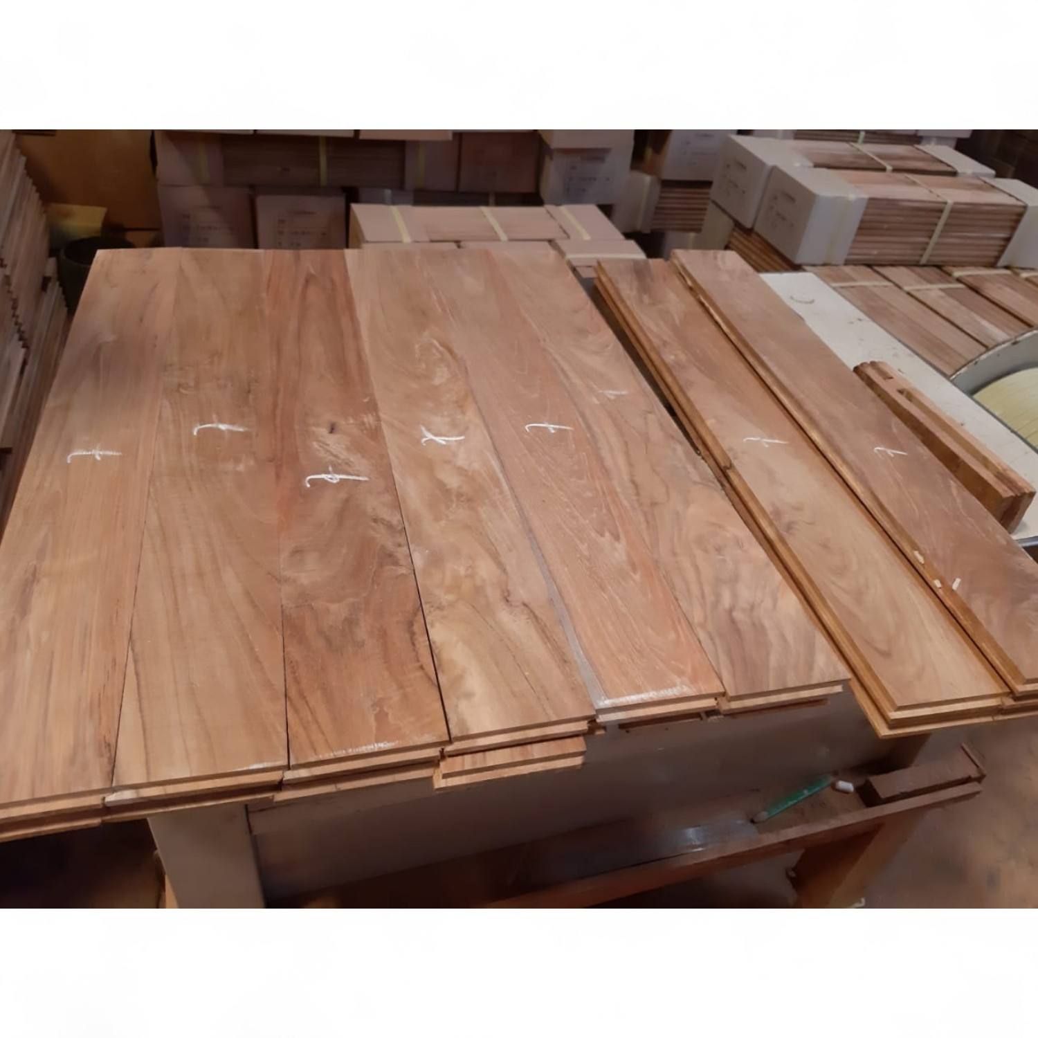 ไม้สักยังไม่เสร็จ