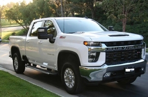 きれいに使用された車両2023 <span class=keywords><strong>C</strong></span> h e v r o l e t Silverado 2500HD LT Crew Cab 4WD低マイレージサウンドエンジンとクリーンタイトルを販売