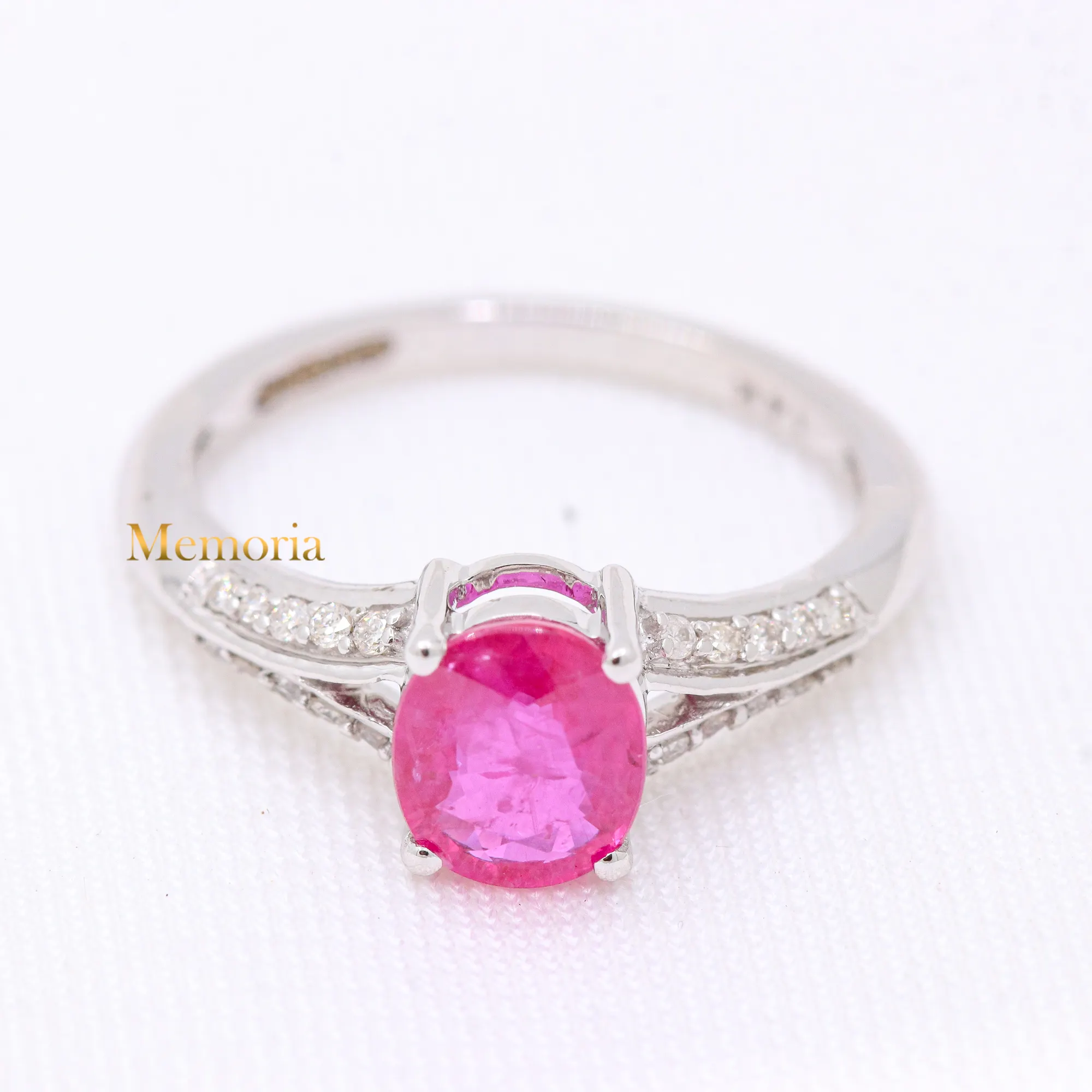 Di alta qualità gemma 14k oro bianco anello di forma ovale rubino naturale e anello di diamanti per le donne Birthstone gioielli prezzo all'ingrosso
