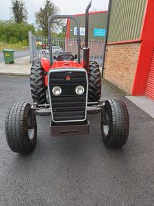 マッセイファーガソン240自動ホイールトラクター20HP-100HPロングサービス寿命2WD 4WDオプションエンジンモーターポンプギアボックス