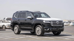Marka yeni 2024 Cruiser <span class=keywords><strong>VXR</strong></span> SUV kabin V6 4X4 siyah renk 3.5L benzinli motor ACC CRUISE deri koltuklar sınırlı OFF ROAD