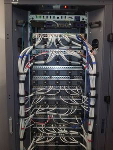 CommScope Cat6 de alta calidad 19 ''UTP Keystone Jack 24/48 Puerto RJ45 Ethernet Network Data Center Patch Panel - Product Image 6